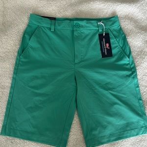 Vineyard vines kids breaker shorts size 18 new with tags